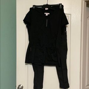 Koi Stretch scrub set